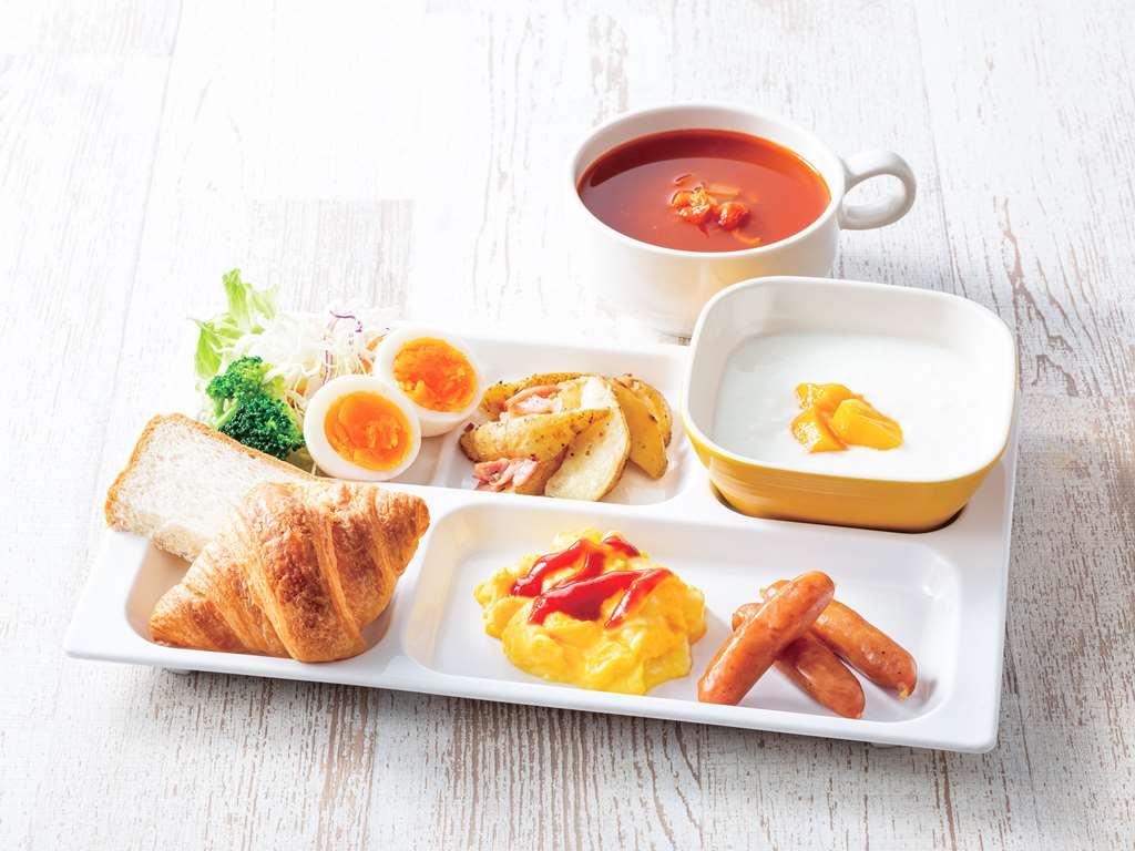 Comfort Hotel Kochi Ресторант снимка
